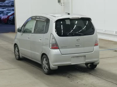 Nissan MOCO  с аукциона в Японии