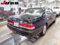 Toyota CROWN лот № 8019 оценка 3.5  с аукциона в Японии 8