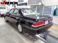 Toyota CROWN лот № 8019 оценка 3.5  с аукциона в Японии 1