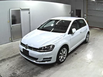 Volkswagen GOLF  с аукциона в Японии