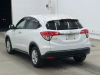 Honda VEZEL лот № 3032 оценка 4  с аукциона в Японии 1