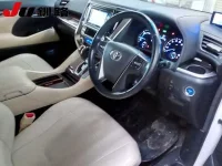 Toyota ALPHARD лот № 8036 оценка 3.5  с аукциона в Японии 2