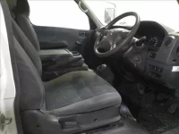 Nissan CARAVAN VAN лот № 4525 оценка R  с аукциона в Японии 3