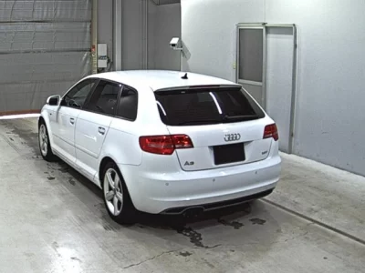 Audi A3  с аукциона в Японии