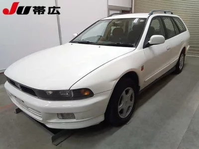 Mitsubishi LEGNUM