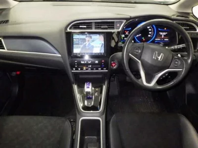 Honda SHUTTLE  с аукциона в Японии