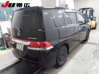 Honda STEP WAGON  с аукциона в Японии
