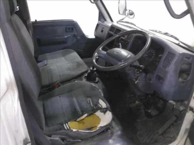 Toyota DYNA  с аукциона в Японии