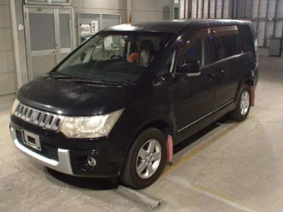 Mitsubishi DELICA D5