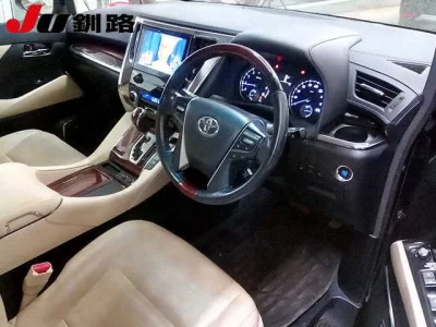 Toyota ALPHARD  с аукциона в Японии