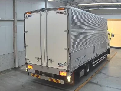 Isuzu FORWARD  с аукциона в Японии