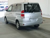 Toyota NOAH лот № 3078 оценка RA  с аукциона в Японии 1