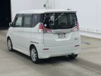 Suzuki SOLIO лот № 3045 оценка 4  с аукциона в Японии 1