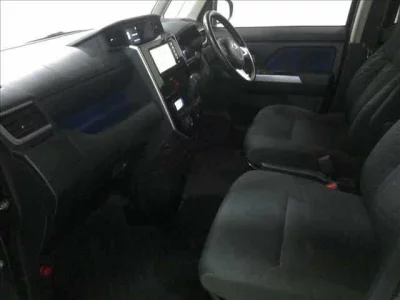 Toyota ROOMY  с аукциона в Японии