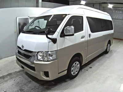 Toyota HIACE  с аукциона в Японии