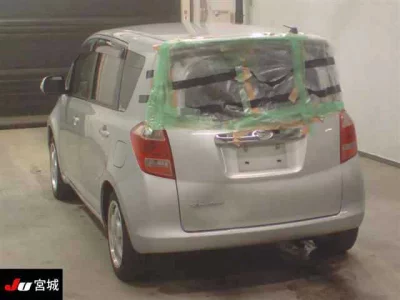 Toyota RACTIS  с аукциона в Японии