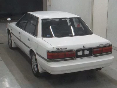 Toyota CAMRY  с аукциона в Японии