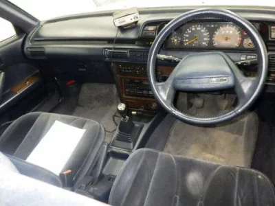 Toyota CAMRY  с аукциона в Японии