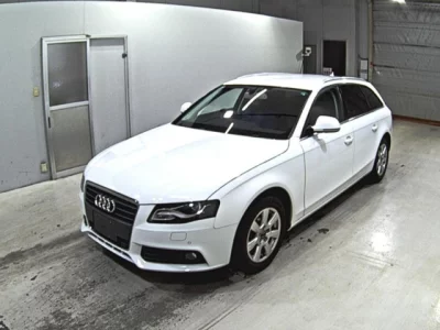 Audi A4  с аукциона в Японии