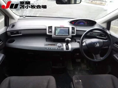 Honda FREED  с аукциона в Японии