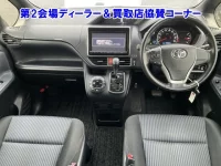 Toyota NOAH лот № 20003 оценка RA  с аукциона в Японии 2