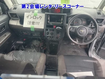 Toyota ROOMY  с аукциона в Японии