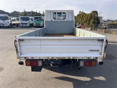 Mazda TITAN  с аукциона в Японии