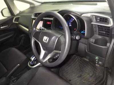 Honda FIT  с аукциона в Японии