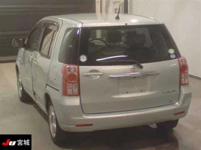 Toyota RAUM  с аукциона в Японии