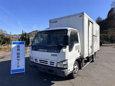 Isuzu ELF  с аукциона в Японии