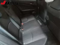 Toyota PRIUS лот № 8076 оценка R  с аукциона в Японии 9