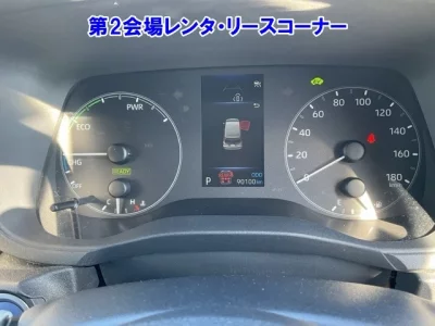 Toyota SIENTA  с аукциона в Японии