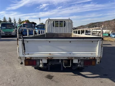 Isuzu ELF  с аукциона в Японии