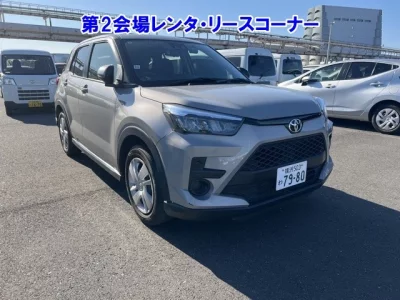 Toyota RAIZE  с аукциона в Японии