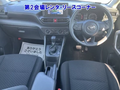 Toyota RAIZE  с аукциона в Японии