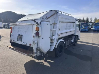 Isuzu ELF  с аукциона в Японии