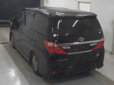 Toyota ALPHARD  с аукциона в Японии