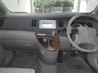 Toyota ISIS лот № 1069 оценка 3  с аукциона в Японии 5