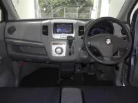 Suzuki WAGON R лот № 1068 оценка 3  с аукциона в Японии 5