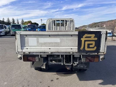 Isuzu ELF  с аукциона в Японии
