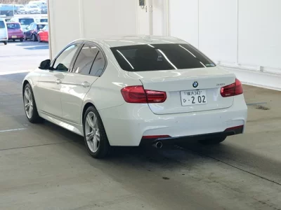 BMW 3-Series  с аукциона в Японии