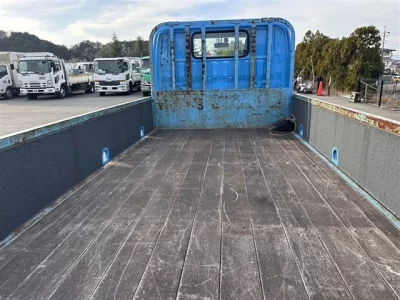 Toyota DYNA  с аукциона в Японии