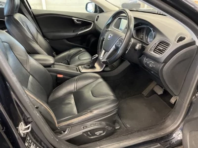 Volvo V40  с аукциона в Японии