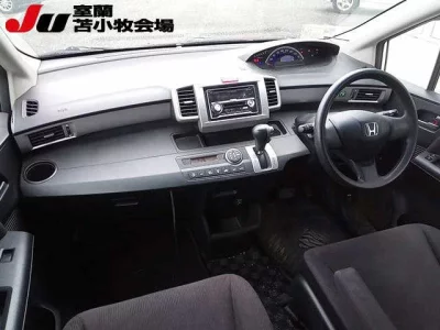 Honda FREED  с аукциона в Японии