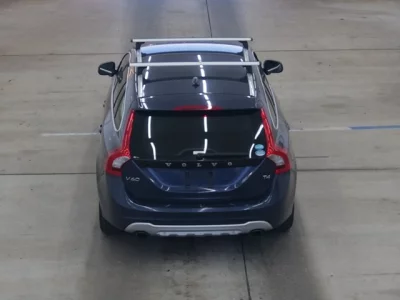 Volvo V60  с аукциона в Японии