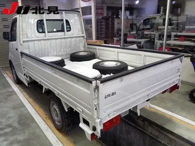 Toyota LITE ACE TRUCK  с аукциона в Японии
