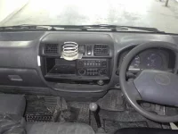 Mazda BONGO лот № 1089 оценка 3  с аукциона в Японии 5