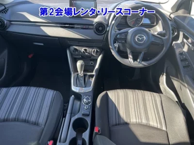 Mazda DEMIO  с аукциона в Японии