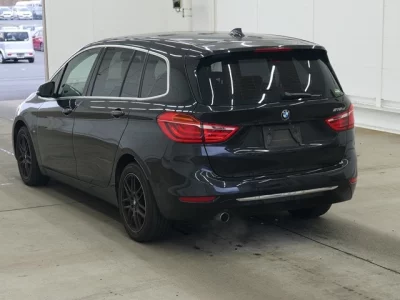 BMW 2-Series  с аукциона в Японии