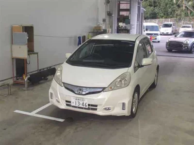 Honda FIT  с аукциона в Японии